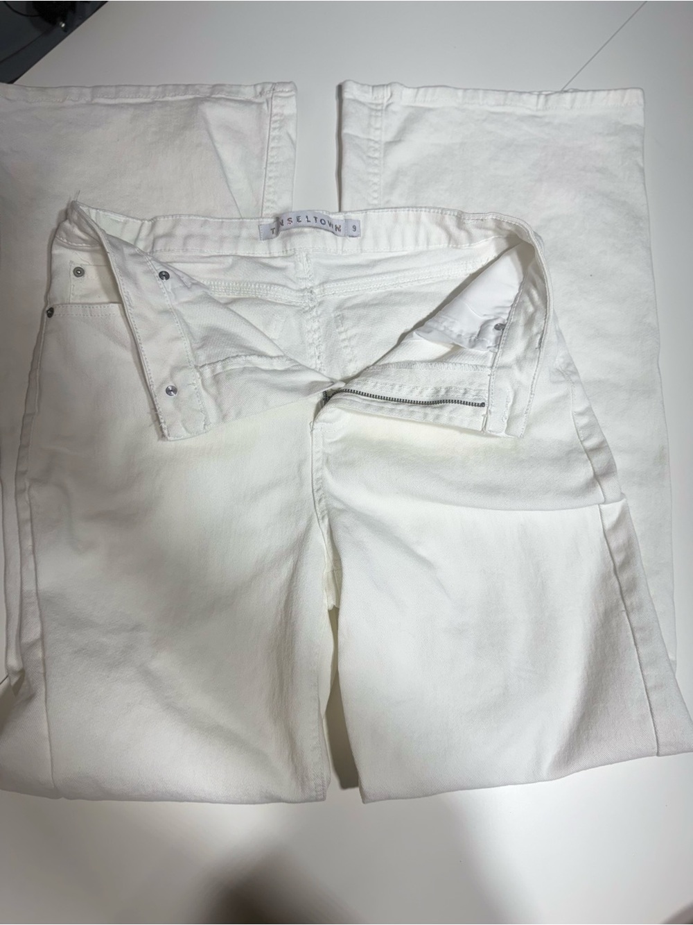 Tinseltown White Straight-Leg Jeans